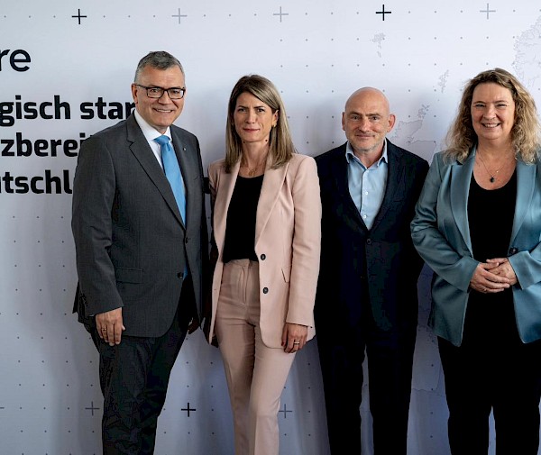 Eröffnung des Deutschland-Standorts von Spire Global
