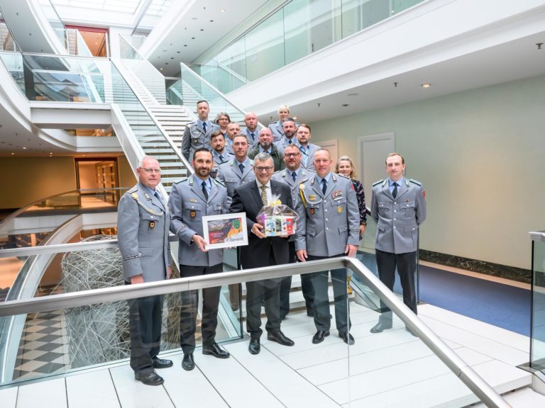 Delegation der Unteroffizierschule des Heeres in der Staatskanzlei