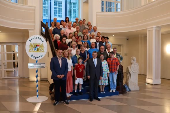 Besuchergruppe aus Hallbergmoos in Berlin