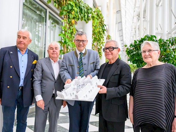 Gespräch über Pläne für Neubau der Synagoge der Liberalen jüdischen Gemeinde Beth Shalom