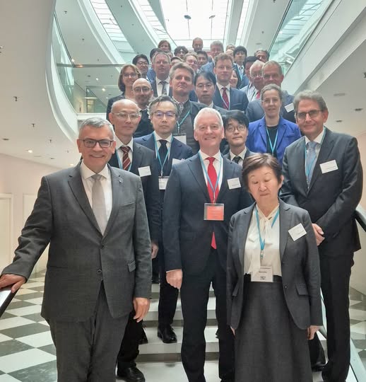 Gespräch mit Teilnehmern des 6. Deutsch-Japanischen Verfassungsgesprächs