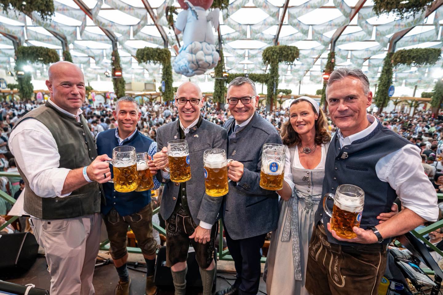 Wiesnbesuch mit unseren US-amerikanischen Besuchern
